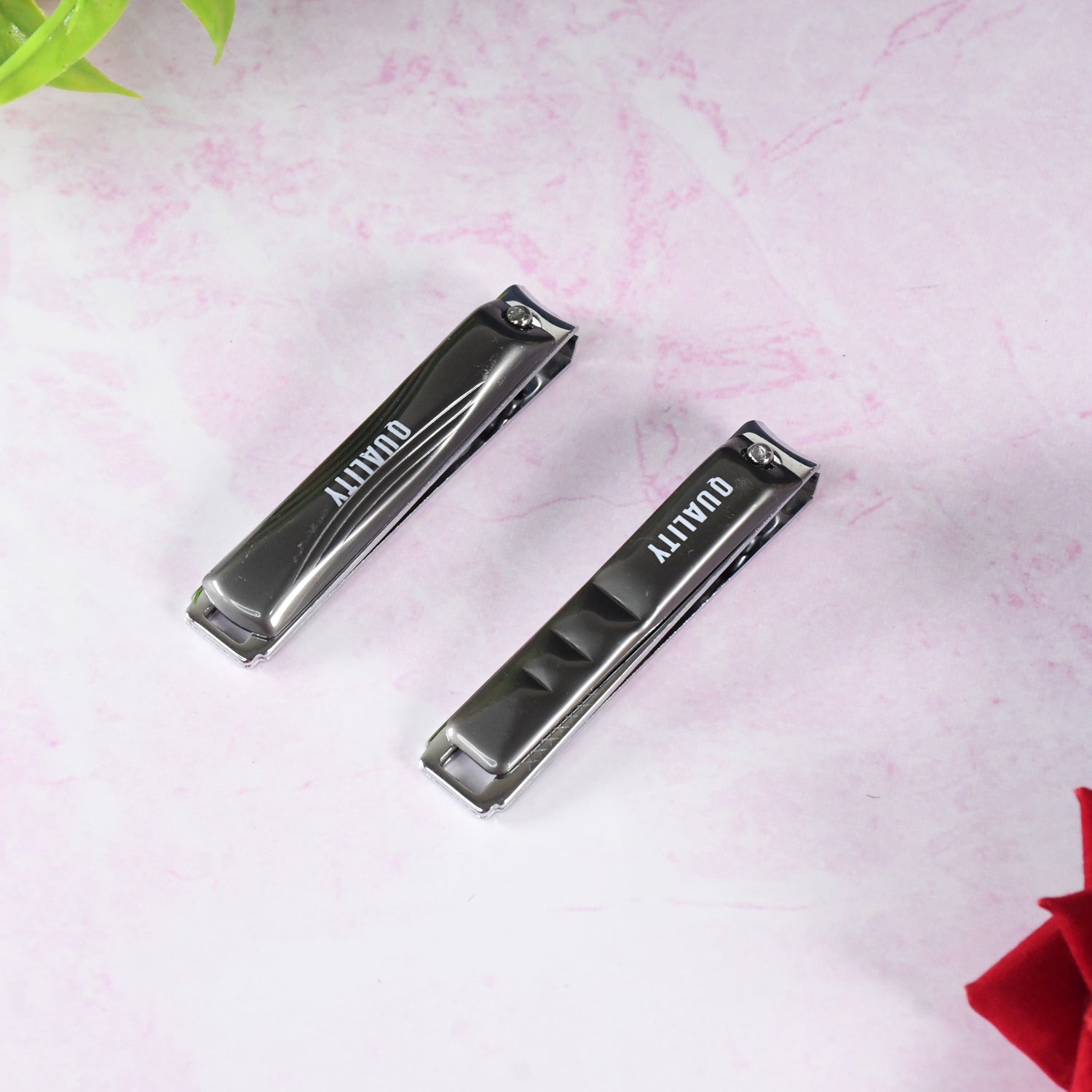 Stainless Steel Folding Portable Large Nail Clippers with Nail File (1 Pc) Stainless Steel Folding Portable Large Nail Clippers with Nail File (1 Pc)